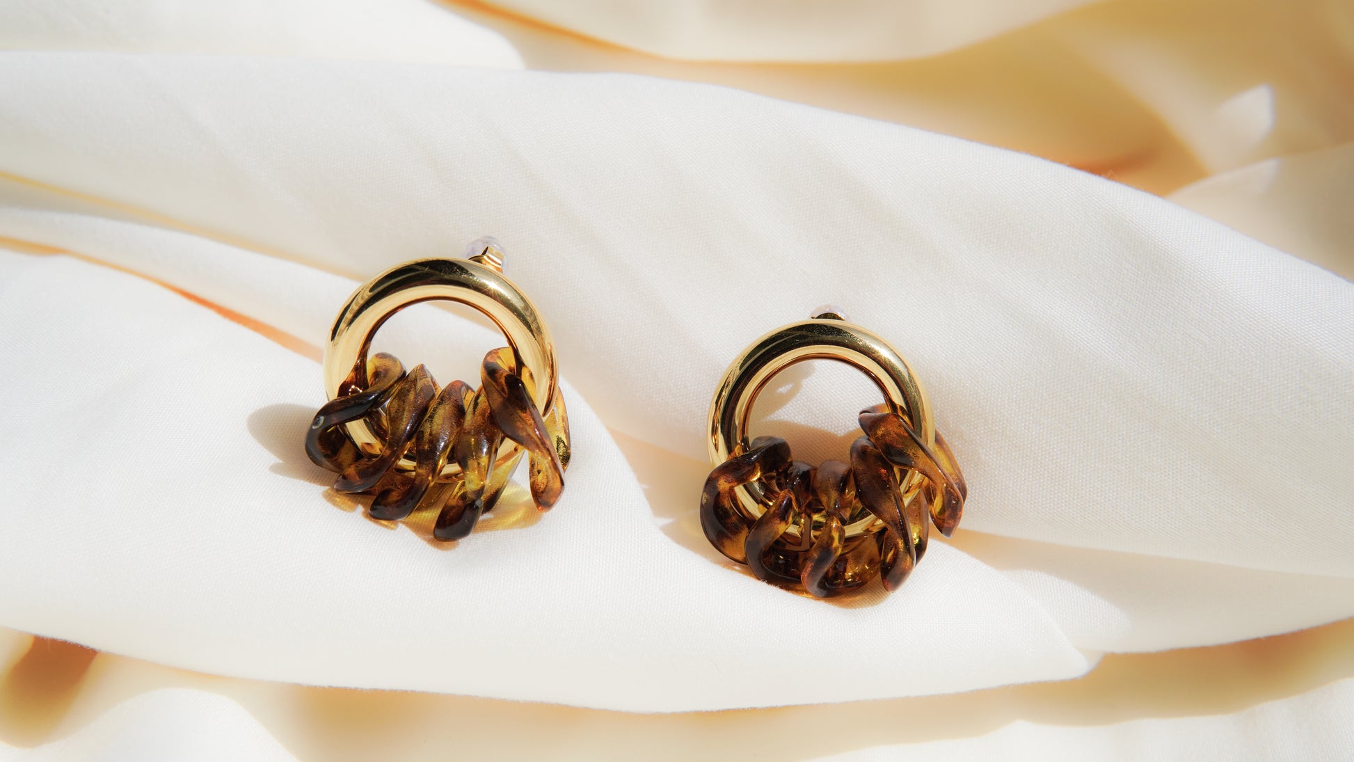 Aretes Savage