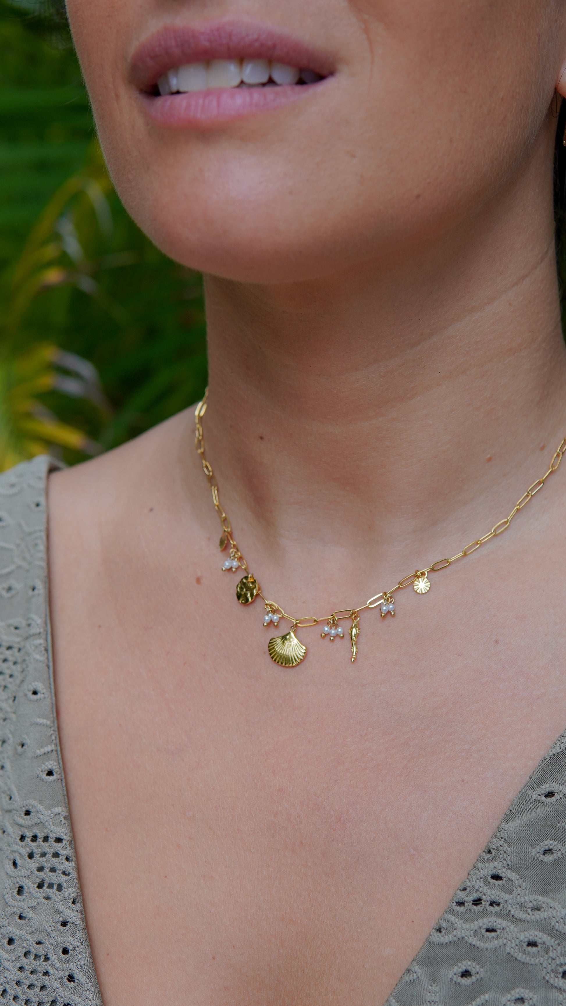 Collar Shell
